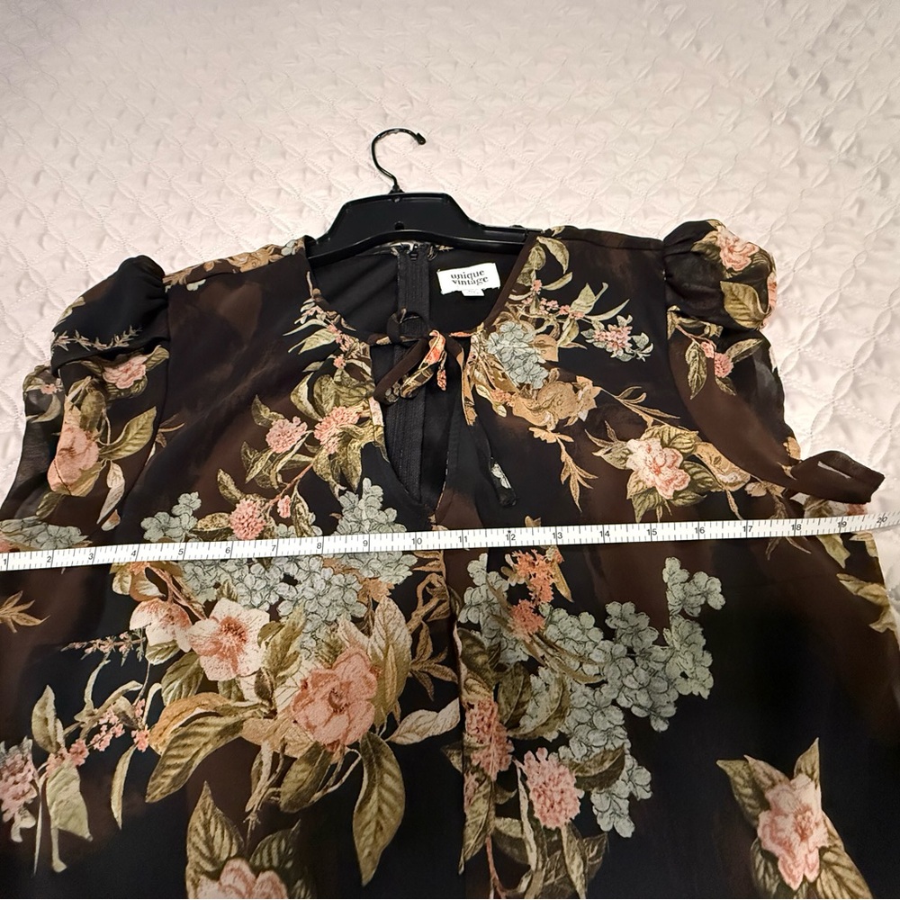 Unique Vintage Feminine Floral Midi Dress - Size 14 - Picture 8 of 11